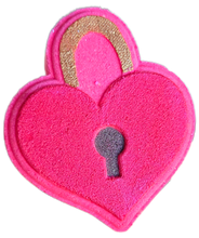 Load image into Gallery viewer, Heart Lockett Bath Bomb
