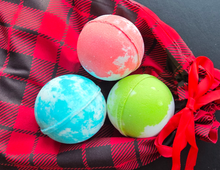 Load image into Gallery viewer, Santa’s Sack ~ 3 pack Bath Bombs
