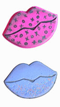 Load image into Gallery viewer, Kiss Bath Bomb
